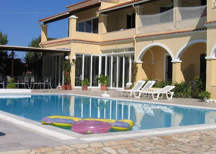 Katerina Pool 公寓