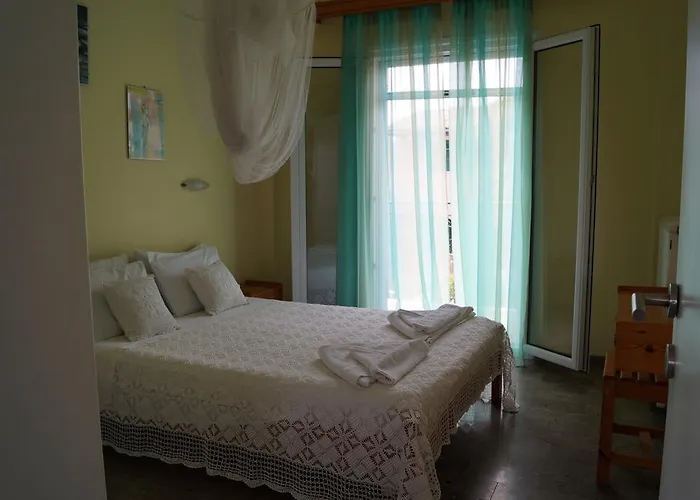 Katerina Pool 公寓 *